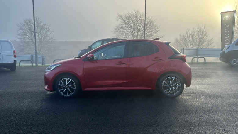 Toyota Yaris 1.5 Hybrid Design 5dr CVT Hybrid Hatchback